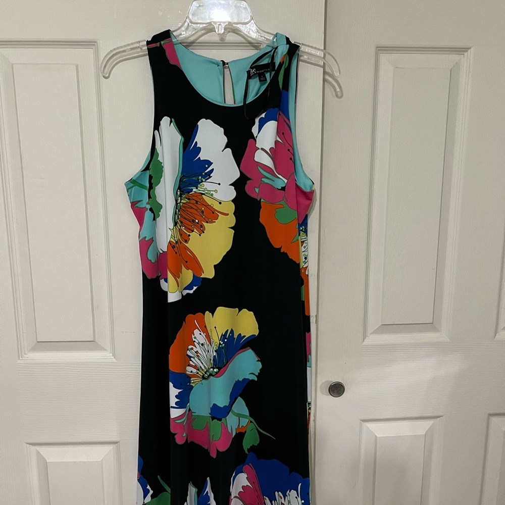 A line summer flower pattern sleeveless dress size Medium